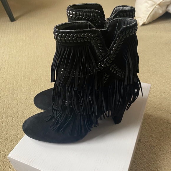 Sam Edelman Kaleb Fringe Suede Boots. Size 5. - Picture 8 of 15
